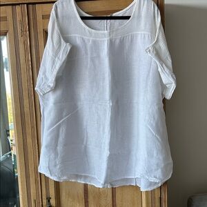 3X like new linen top